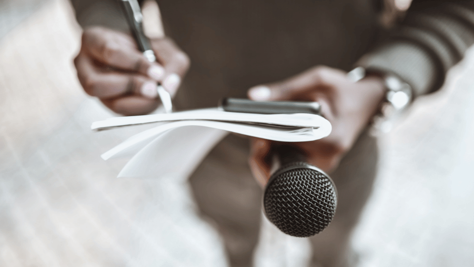 How Journalists can use Ask Steve's 1-Click AI Assistant